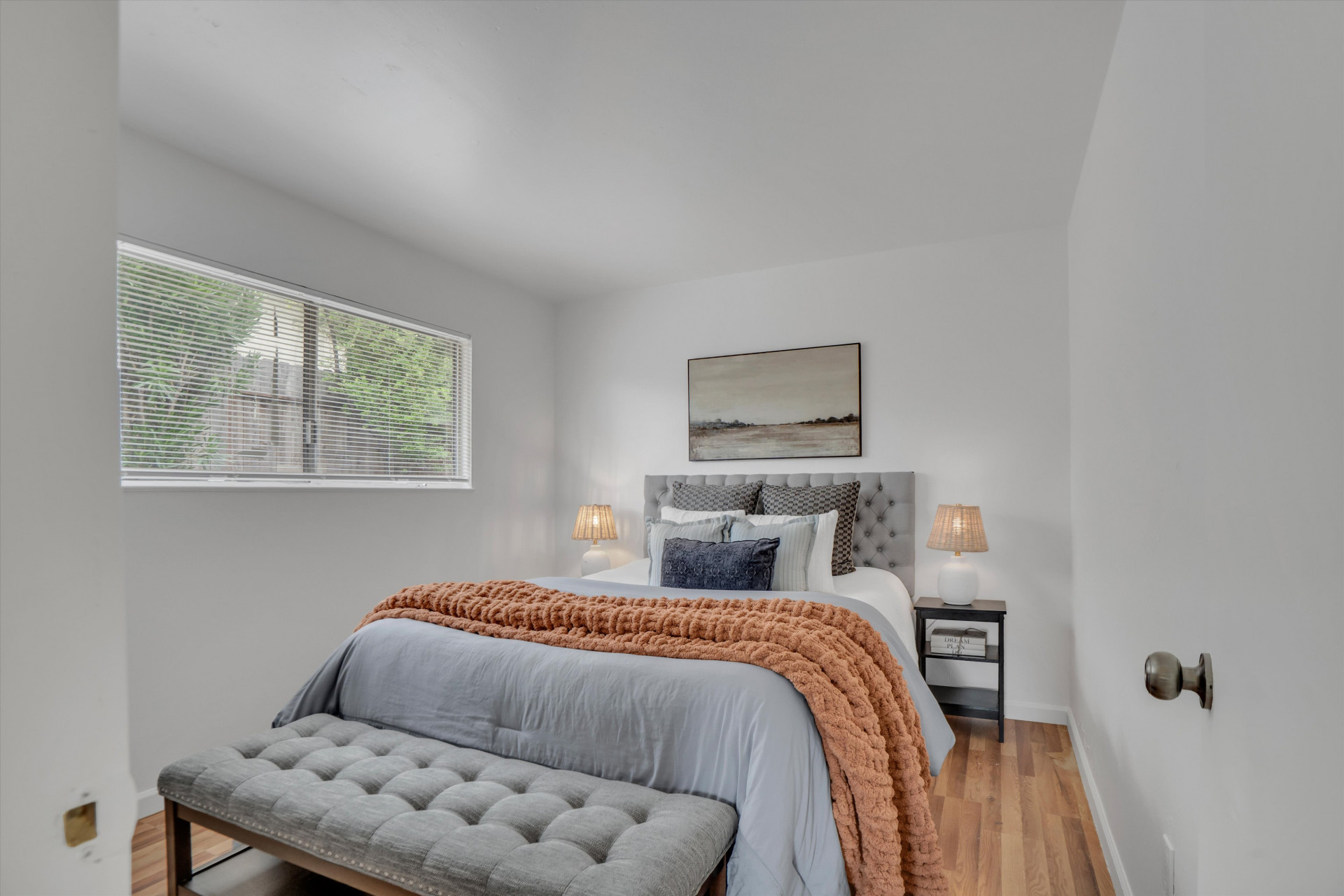 24-2625-alhambra-way-2